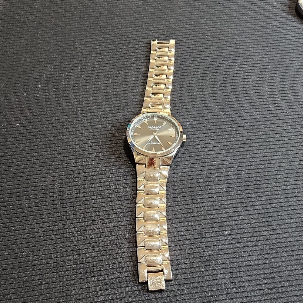 Gold Classic Dress Watch with Link Bracelet